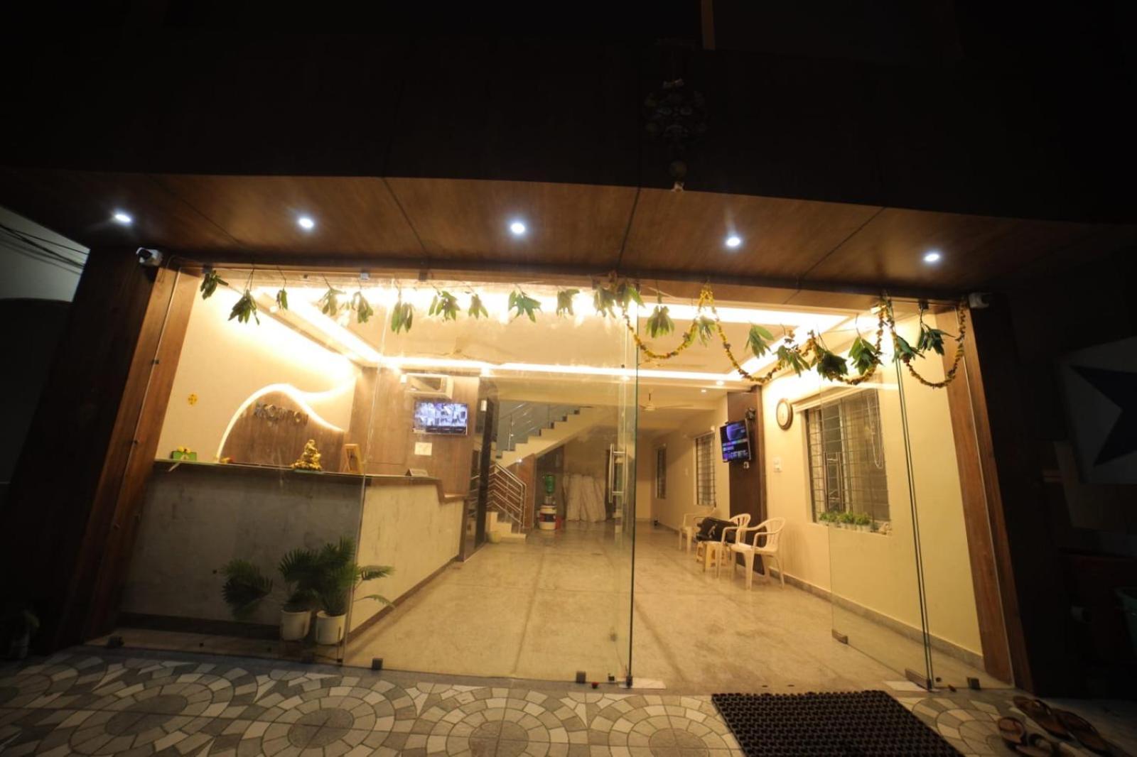 Sri Ganesh Residency Hotell Tirupati Exteriör bild